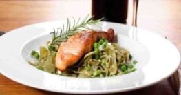 Bandnudeln mit Bärlauchpesto