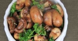 Italienische Champignons in Balsamico