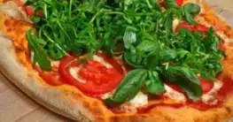 Pizza Schinken Rucola