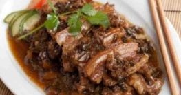 Gefüllter Schweinebauch