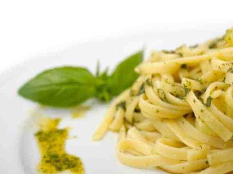 Pasta mit Pesto & Mascarpone