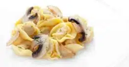 Tortelloni in Champignon-Sauce