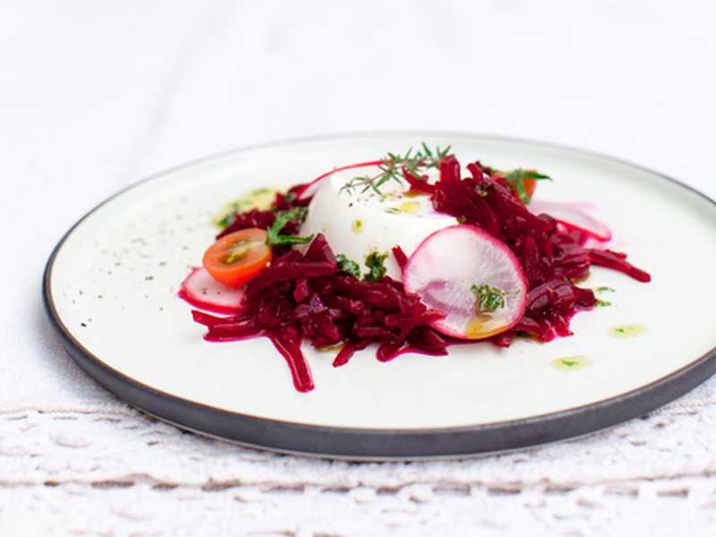 Rote Bete Salat mit Schafskäse