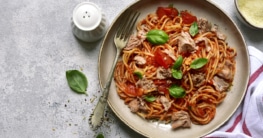 Spaghetti mit Thunfisch Tomatensauce